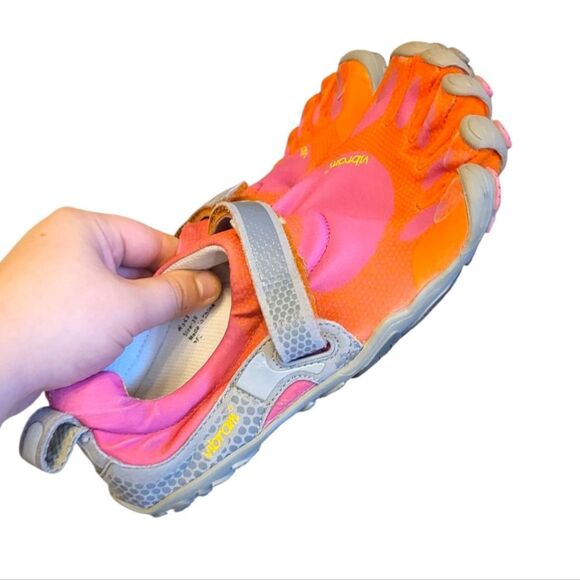 Vibram Fivefingers Women's Orange Toe Shoes Size 39 US 8.5 - Picture 1 of 6